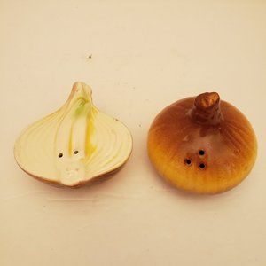 Vintage Onion Salt and Pepper Shaker Set